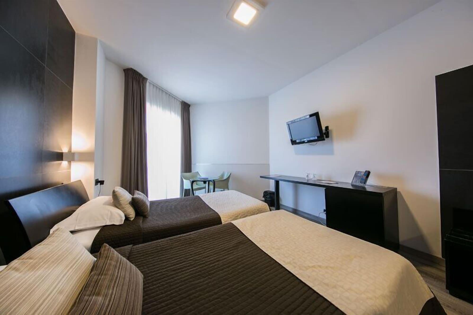 סלרנו Mediterranea Hotel & Convention Center מראה חיצוני תמונה