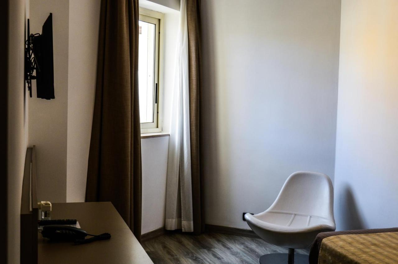 סלרנו Mediterranea Hotel & Convention Center מראה חיצוני תמונה