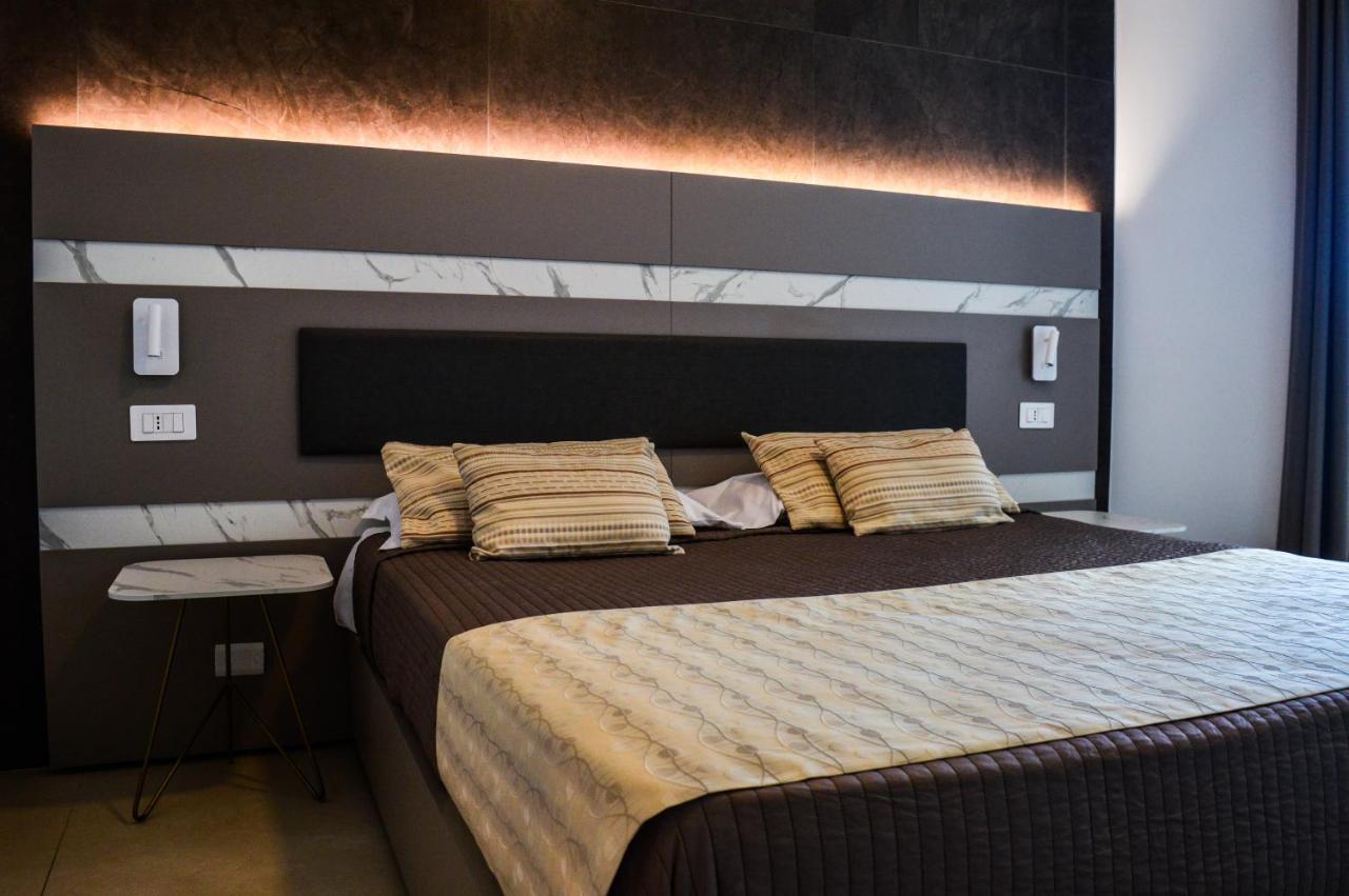 סלרנו Mediterranea Hotel & Convention Center מראה חיצוני תמונה