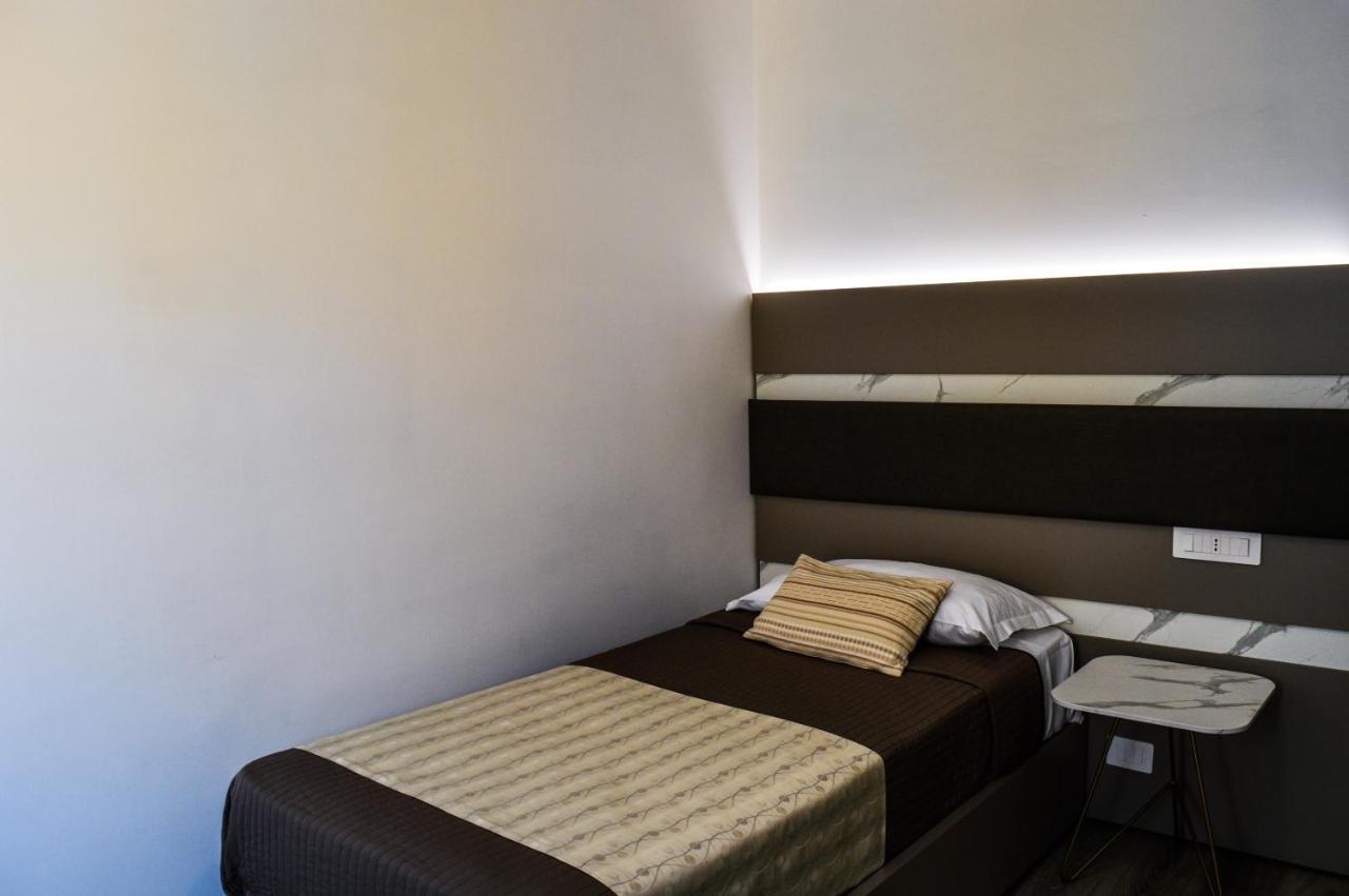 סלרנו Mediterranea Hotel & Convention Center מראה חיצוני תמונה
